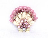 pink Nautical Party Favor, Shell Magnet, Refrigerator Magnets, Kitchen Magnets, Ice Box Magnet with Rhinestones, Beads, pink, silver, white