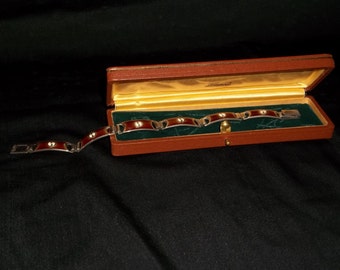 Gucci Bracelet 925SS links of tan and cream inlayed enamel with Leather Gucci Box