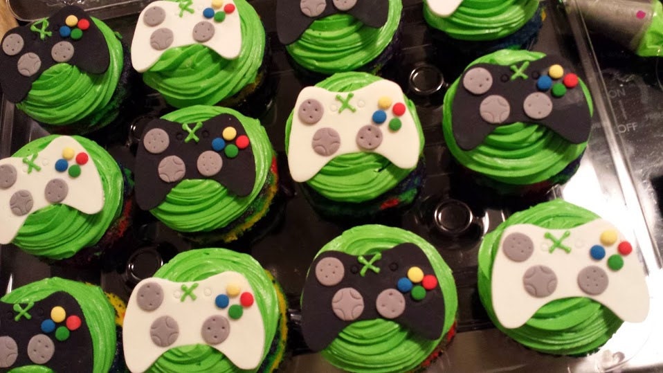 Fondant XBOX CONTROLLERS Cupcake topper