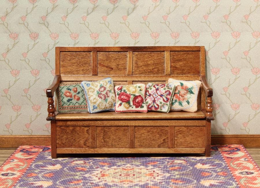 KIT dollhouse miniatures needlepoint embroidery petitpoint by