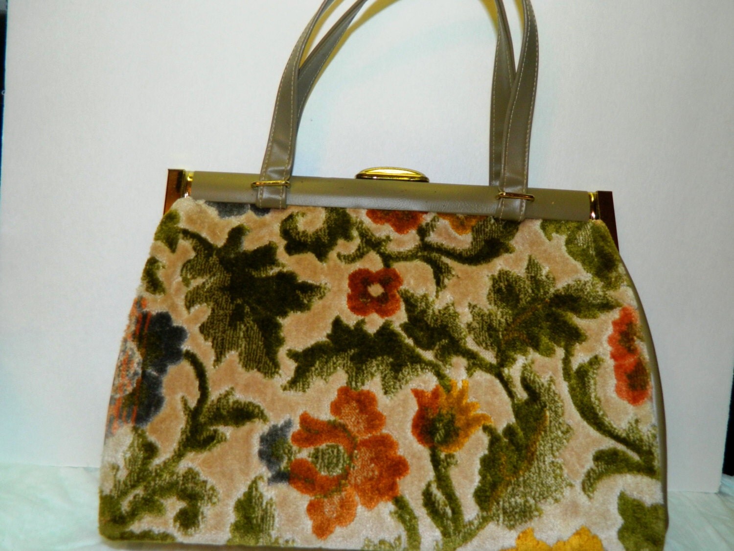 Vintage 1960's Handbag Ladies Carpet Bag Purse Tapestry
