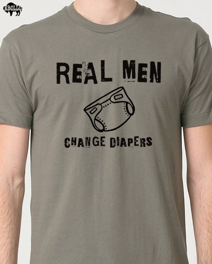 Husband Gift Baby Shower Real Men Change Diapers Mens T-Shirt
