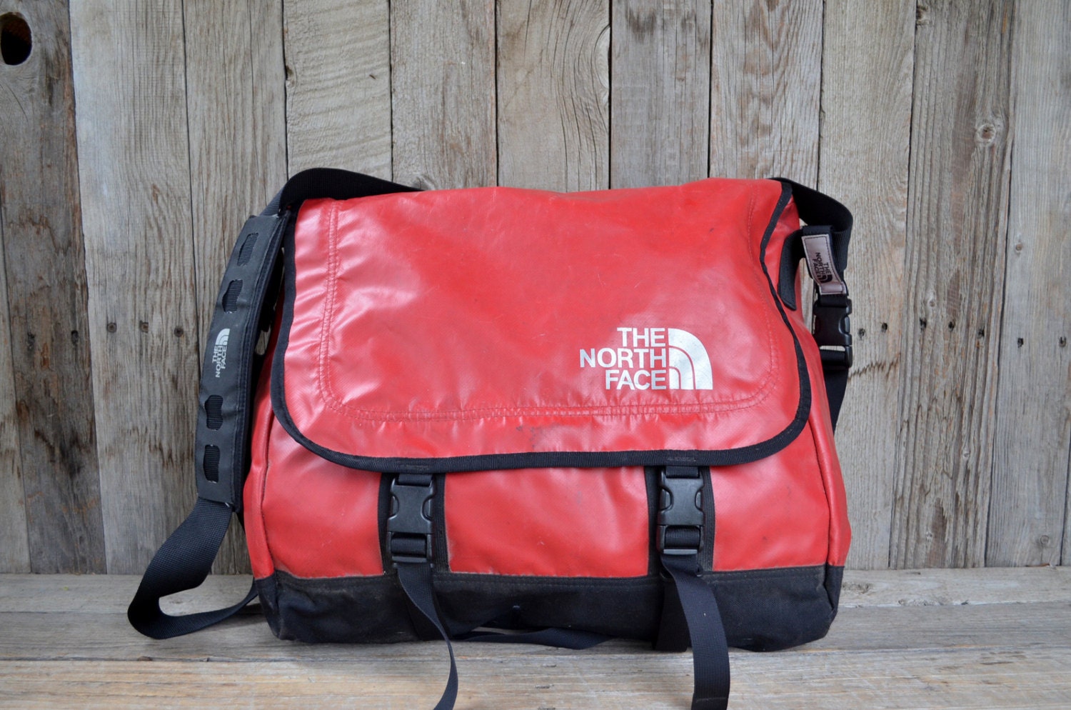 Vintage Waterproof Red The North Face Messenger Tool Bag