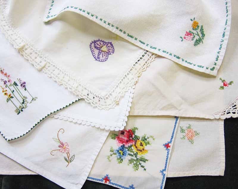 Cloth Napkins Vintage Napkins Set of 8 by OutsideInArtStudio