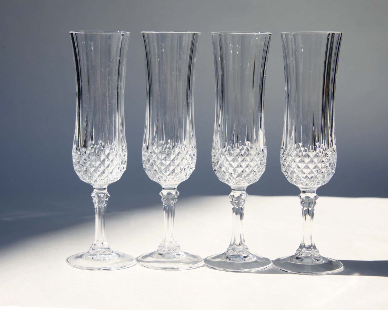 cherryREVOLVER 24 Lead Crystal Champagne Flutes Cristal