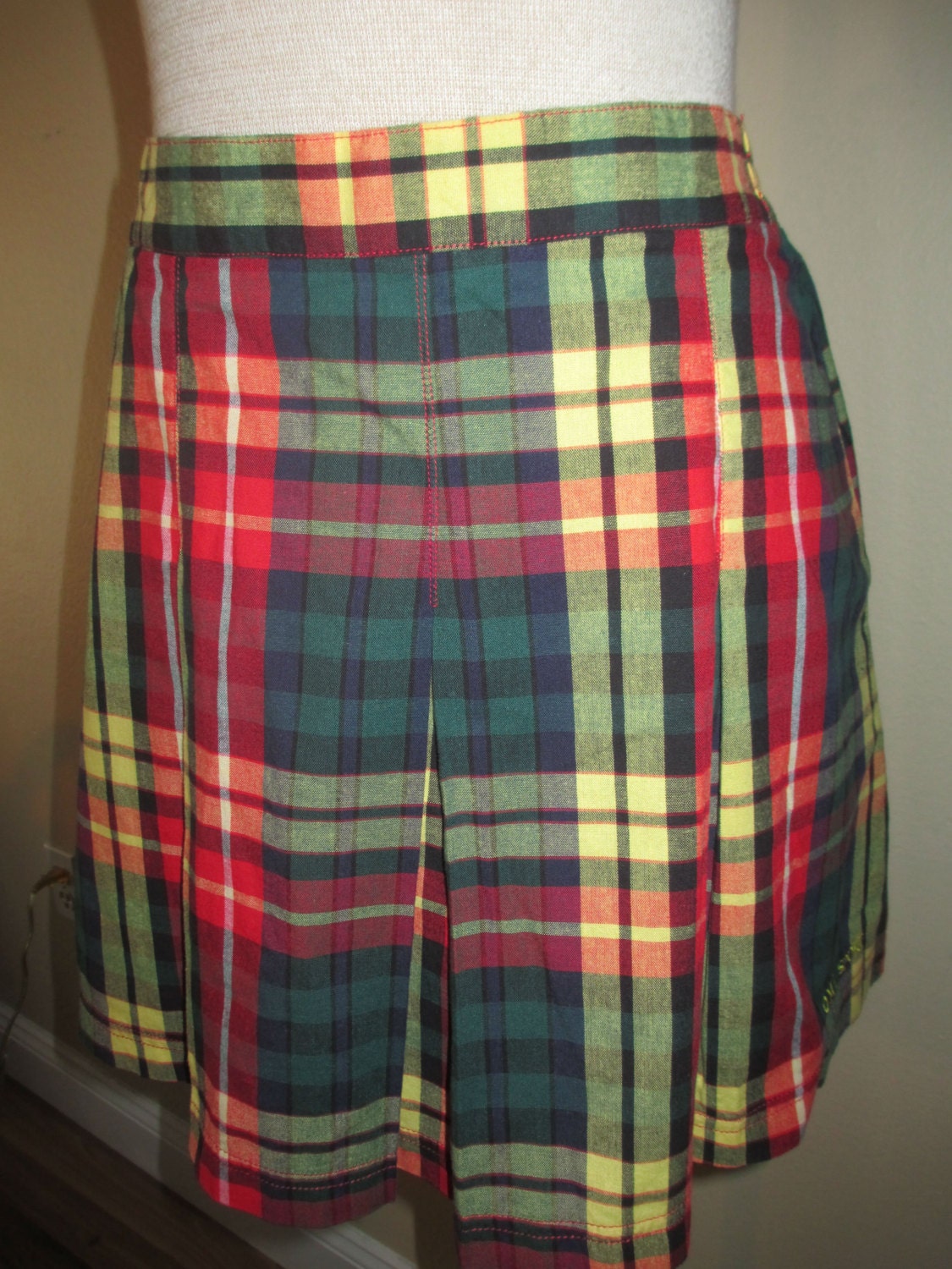 Vintage Tennis Skirt Plaid in green red by FlashbackVintageShop