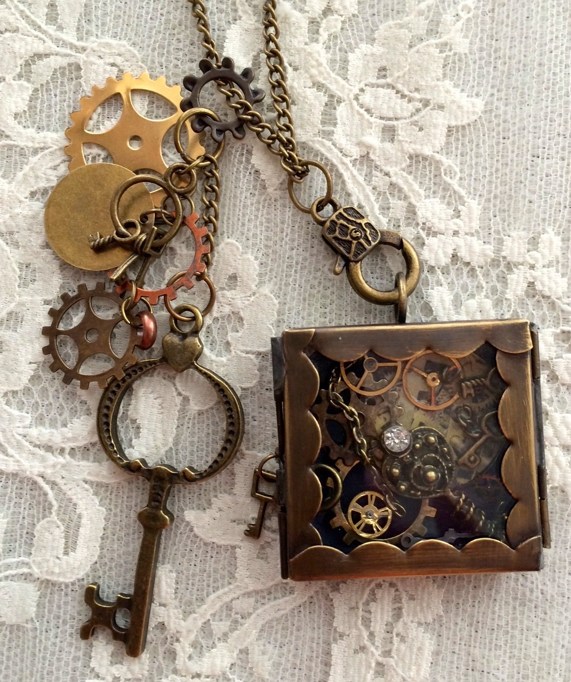 Steampunk Shadow Box Locket Pendant. Antique Bronze Tone.