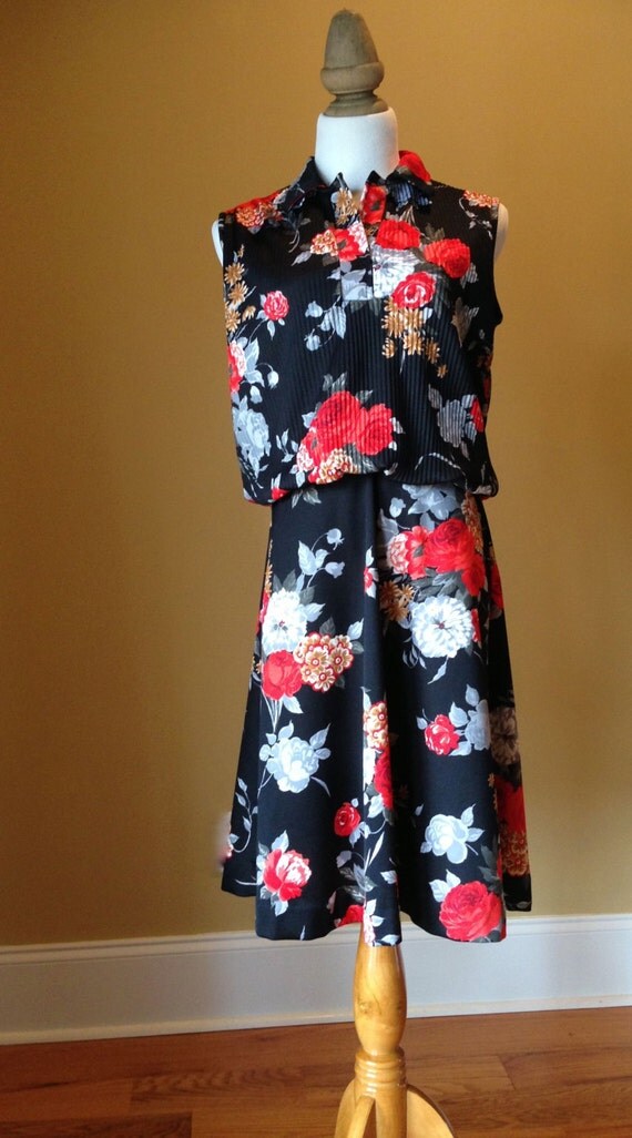 Vintage Poly Dress Black Bold Flower Pattern Red Gray Large Polyester ...