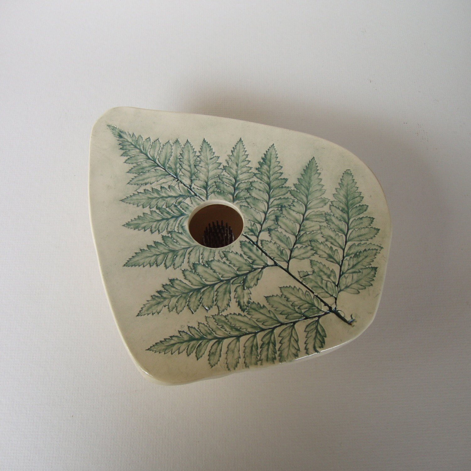 pottery vase . fern ikebana . ceramic vase by KensGardenPottery