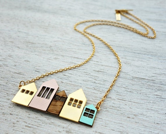 Collier court de Copenhague, collier signature, pendentif maison minimaliste, design scandinave