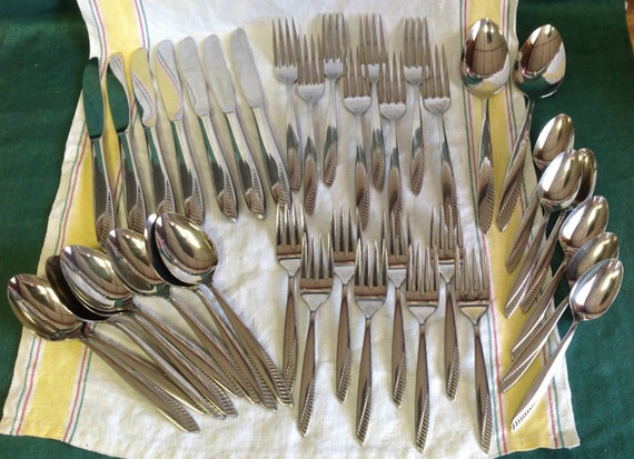 Vintage Oneida Ltd Wm A Rogers Stainless Steel VISTA Flatware