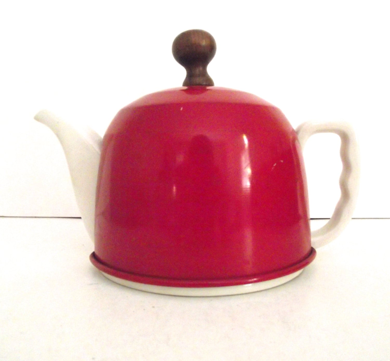 Sale 50 Off Vintage Ceramic and Metal Teapot in Red and