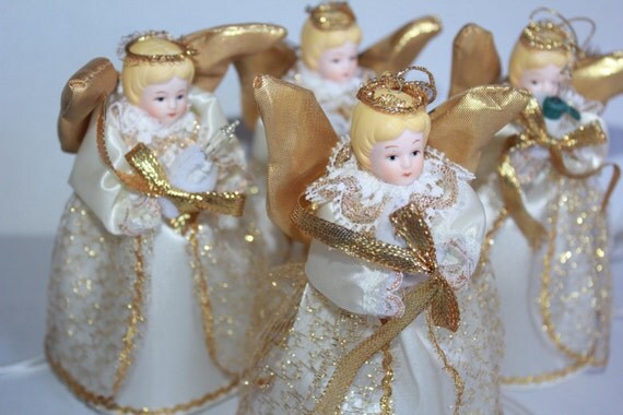 angel christmas ornament light set of four christmas tree skirt pattern simplicity