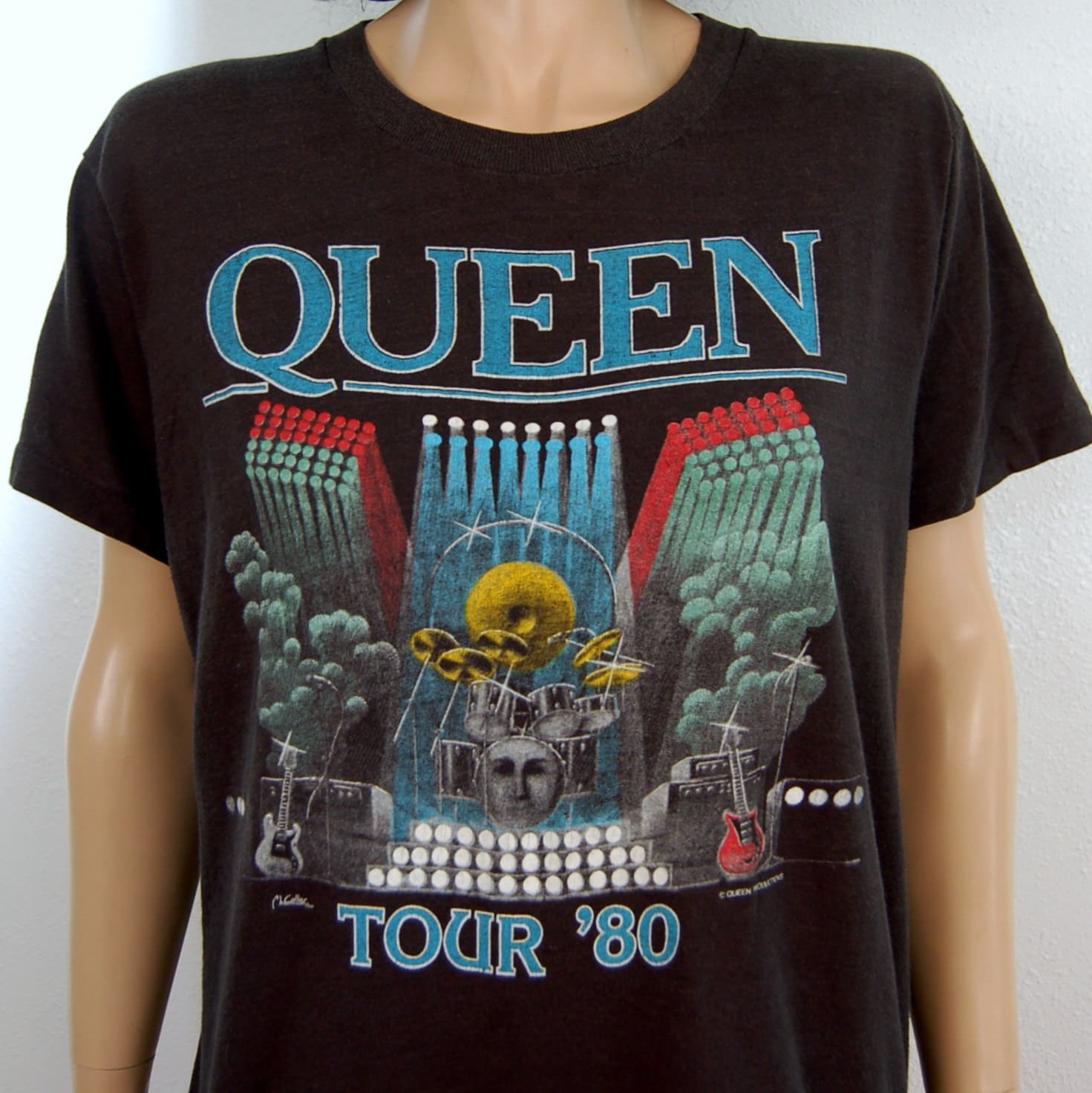 1980s queen tour shirt