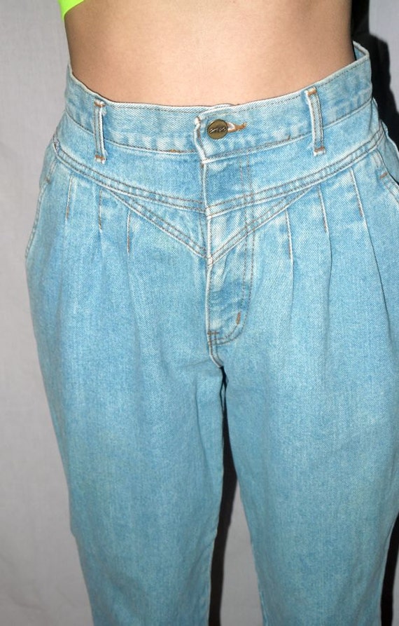 80s baggy jeans