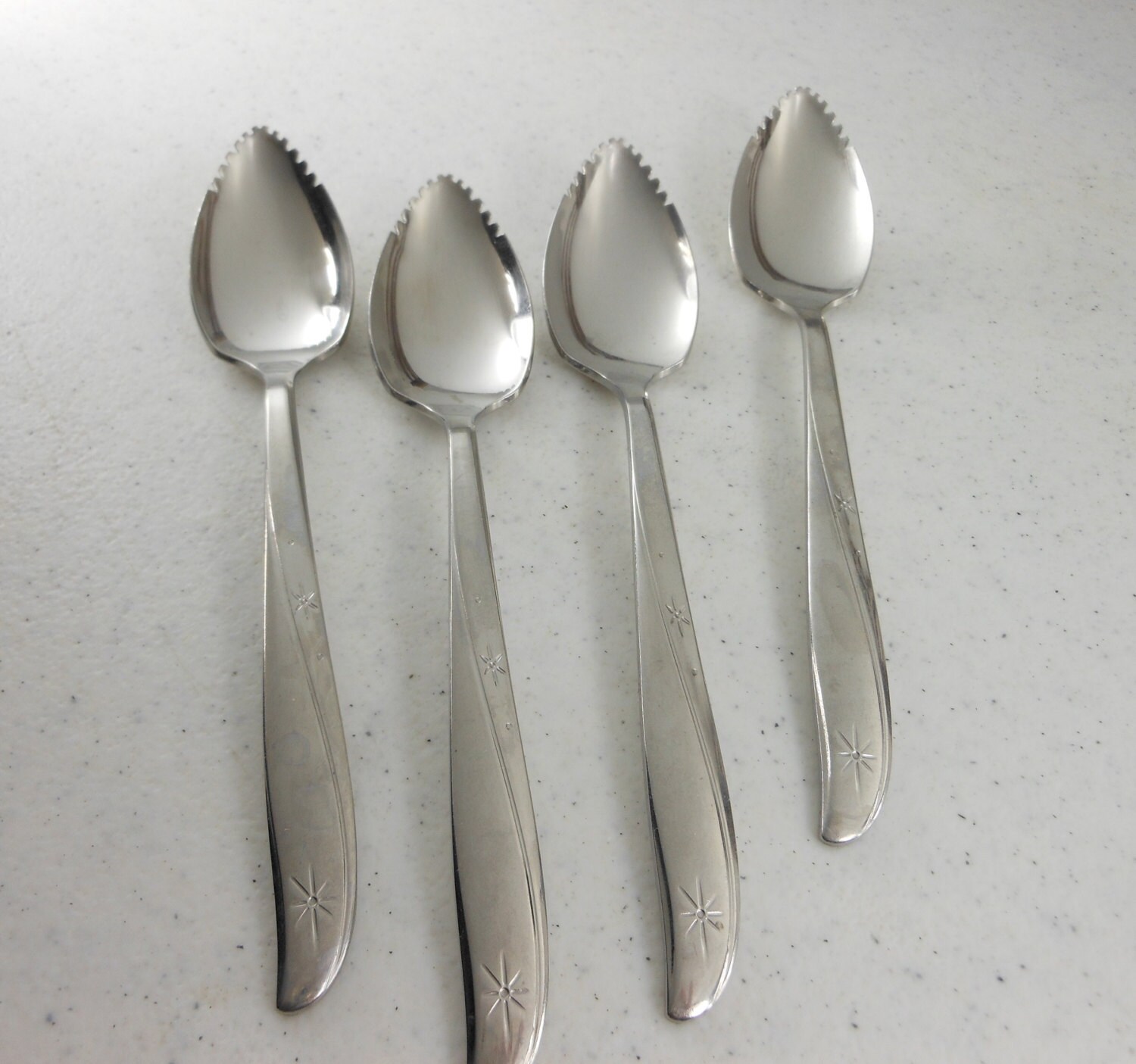 4 Fruit Grapefruit Spoons Oneida TWIN STAR by PatziPlace on Etsy