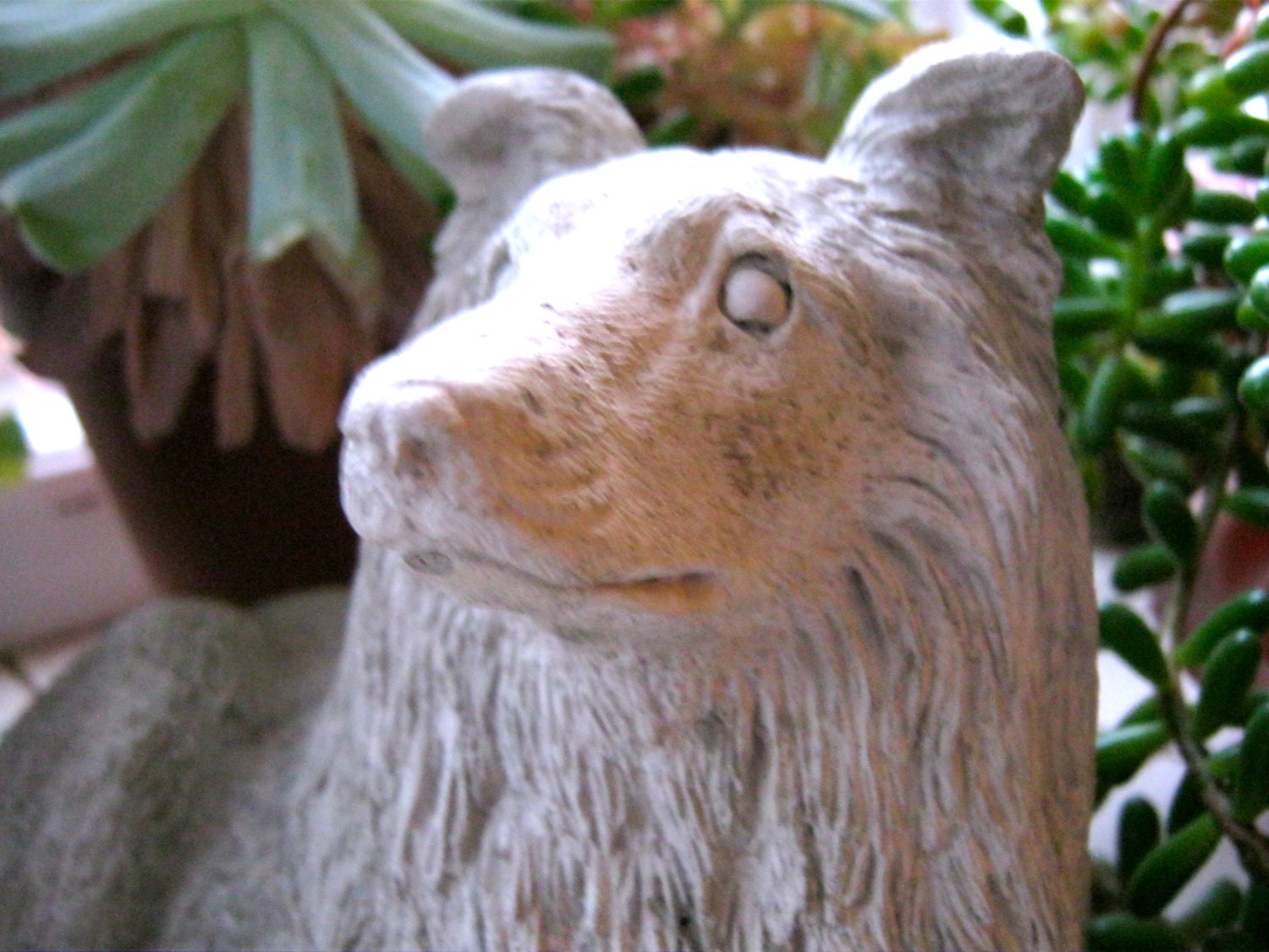 collie dog statue