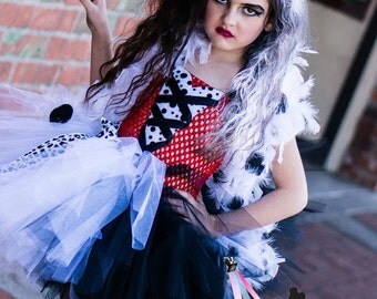 Cruella DeVille coordinating boa