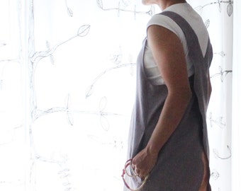 Linen cross back apron, Japanese pinafore. Criss cross linen pinafore, Japanese smock. Linen clothing. Sustainable clothing, made in Italy