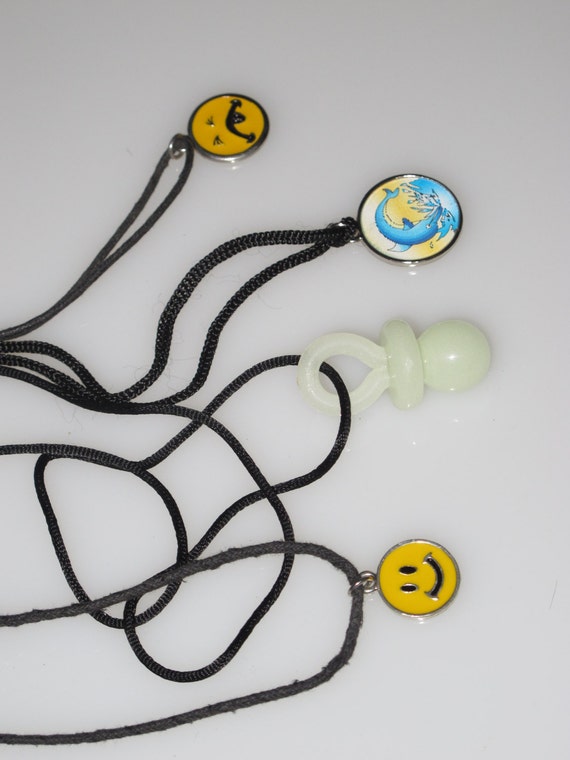 lot of 4 90s necklaces by YARD666SALE on Etsy