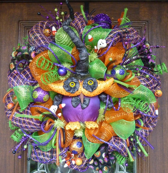 Deco Mesh HALLOWEEN HOOT OWL Wreath