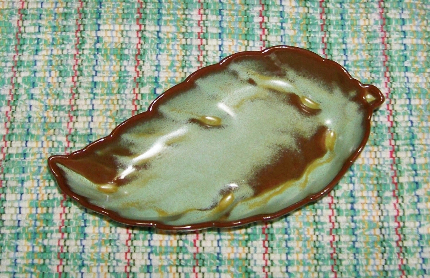 Vintage FRANKOMA Pottery Leaf Dish 225 tray