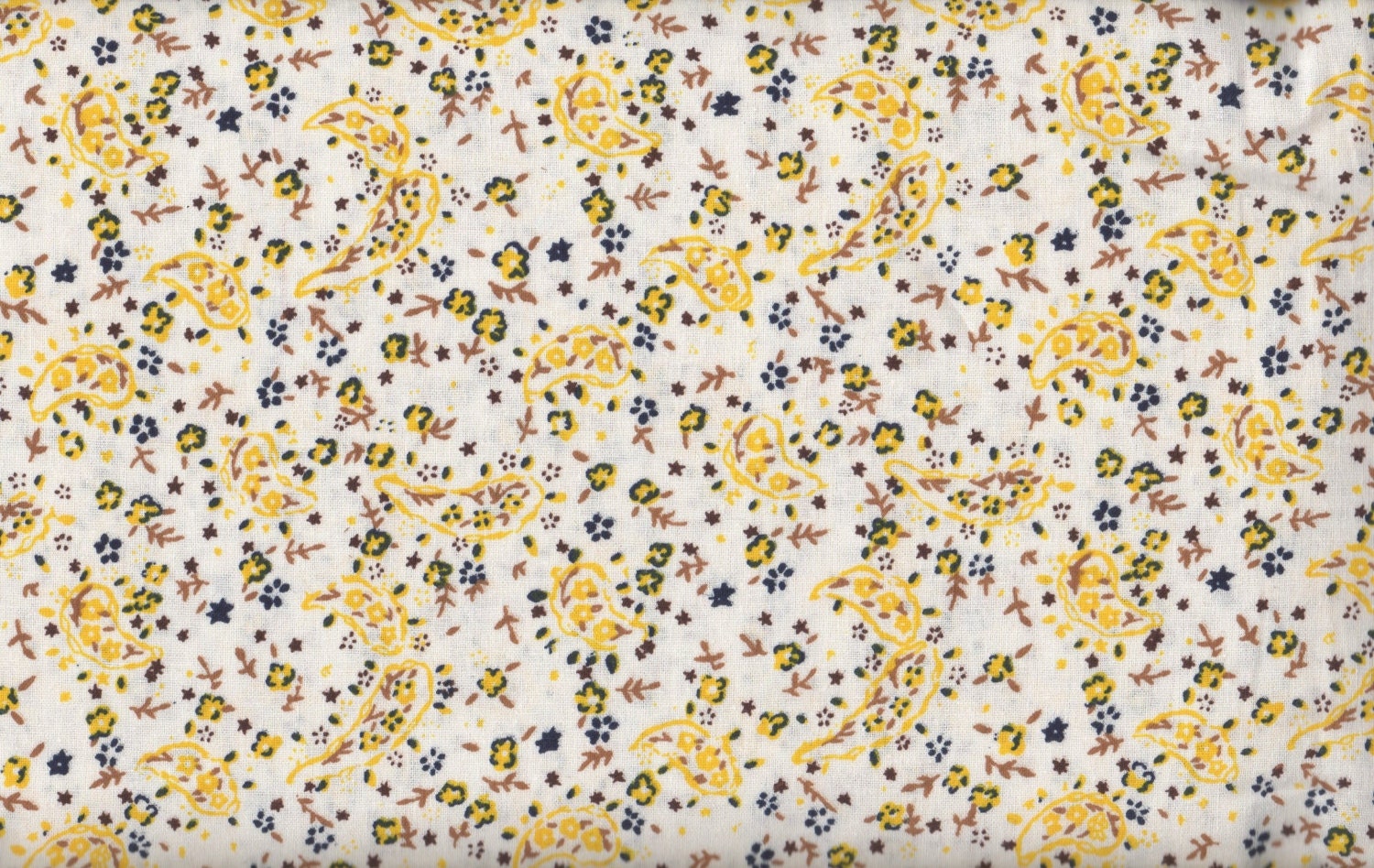 Yellow Paisley Fabric Yellow Fabric Paisley by thebusybeequilting