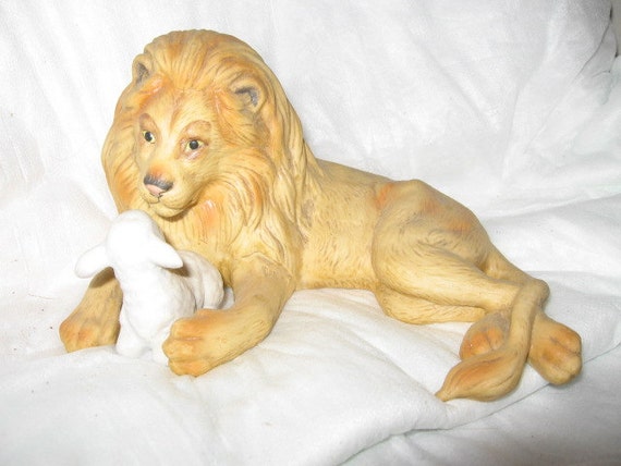 ENESCO LION and LAMB Peace On Earth Porcelain Figurine