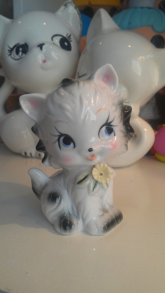 kitty figurine