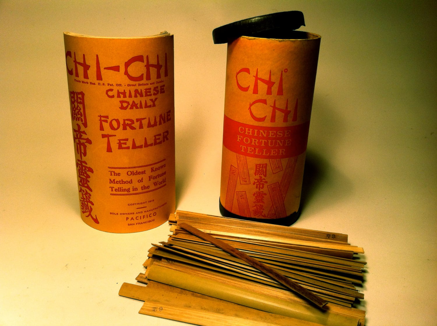 chi-chi-chinese-fortune-teller-sticks-with-booklet-copyright