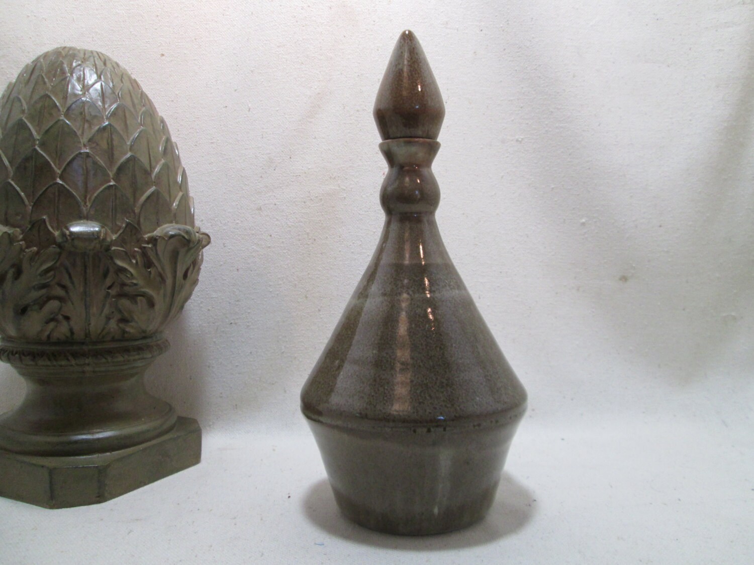 Modern Ceramic Urn Vase Vessel Top Lid