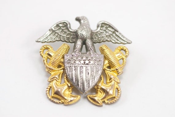 WWII Anchors Shield and Eagle U.S. Navy Brooch Pin