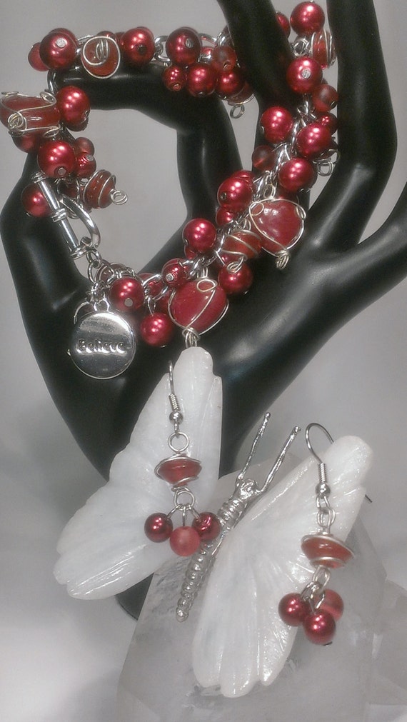 Items similar to AIDS HIV Heart Disease Hemophilia Awareness Charm Bracelet Red Beads Hope