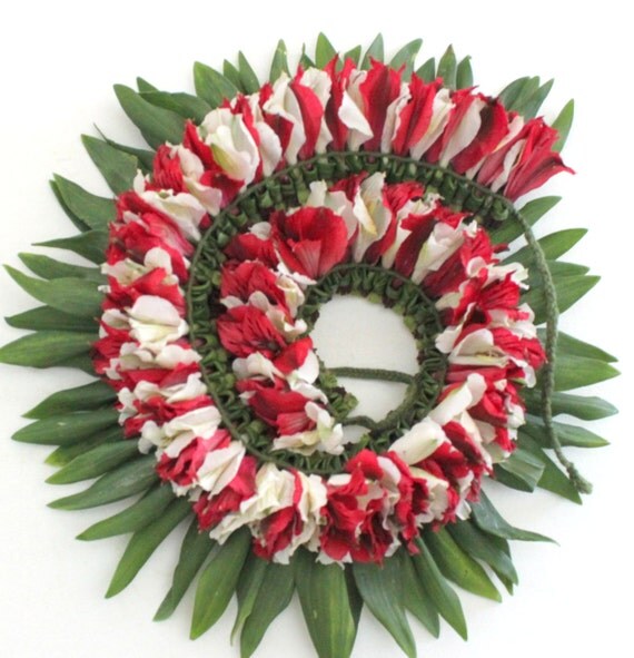Custom Hawaiian Lei Flowers multi colors Lei by MyIslandleis