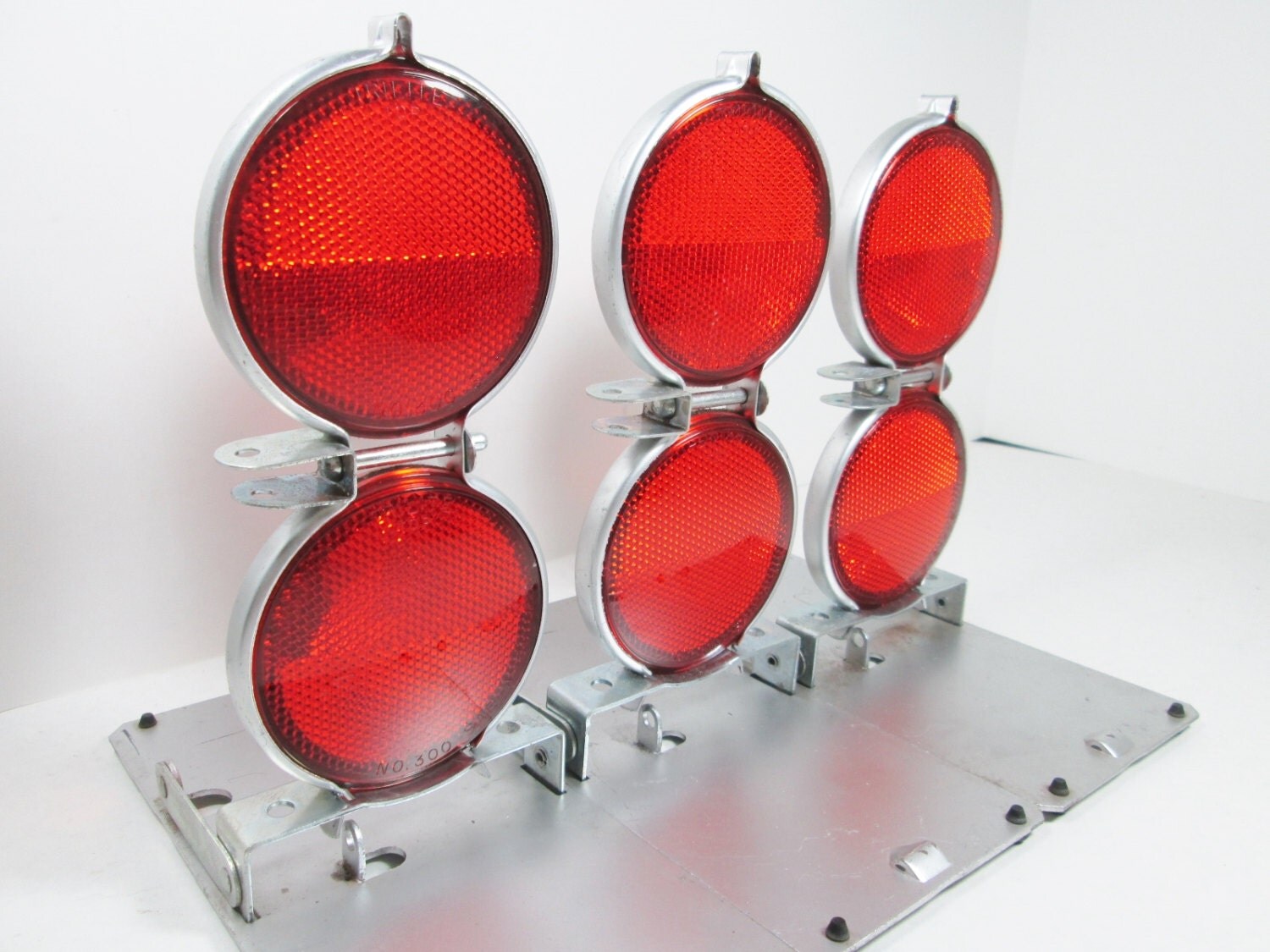 Road Reflectors Set Road Flares Anthes Industrial Decor
