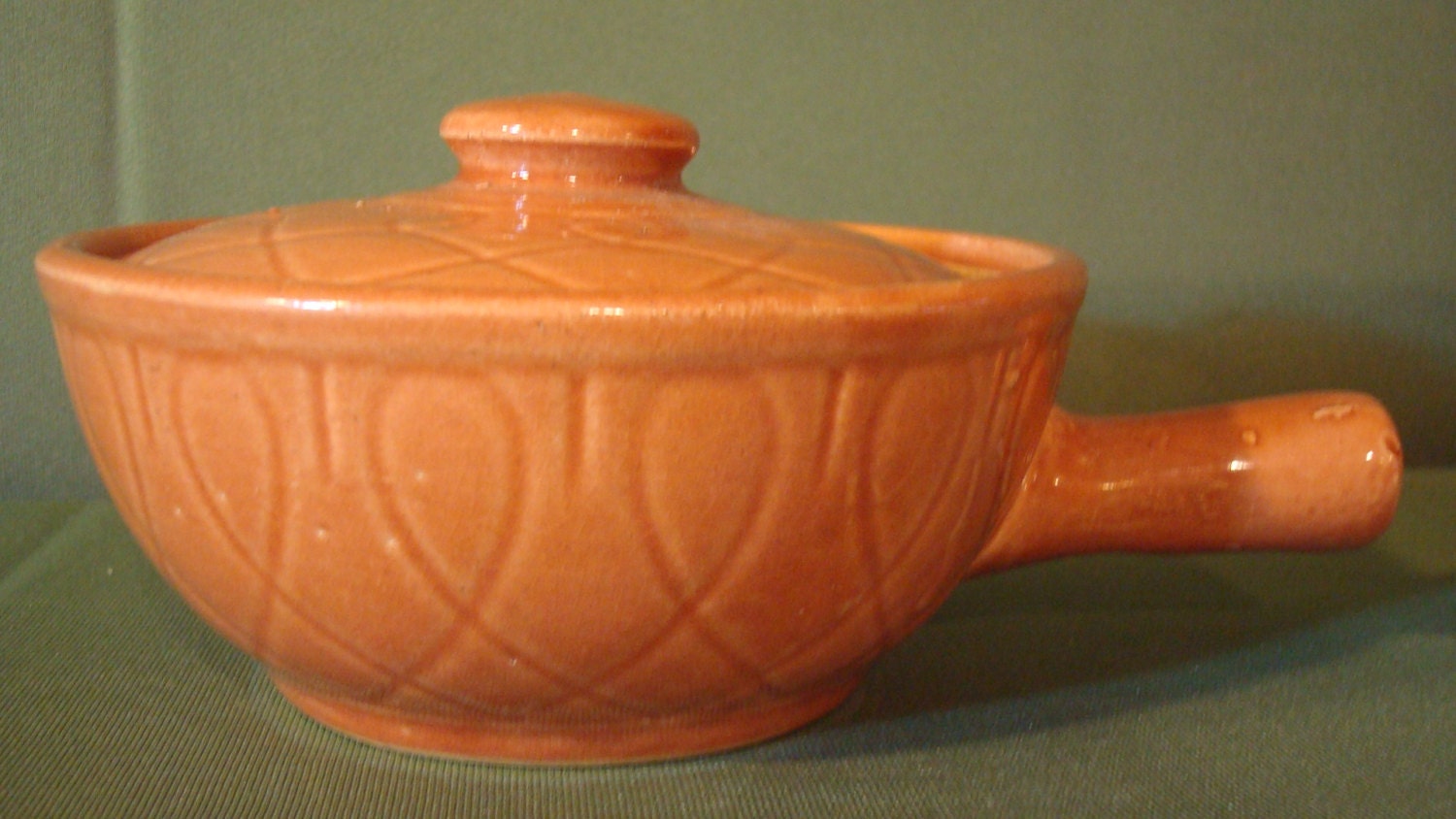 Handled Soup Bowl with Lid Haute Juice