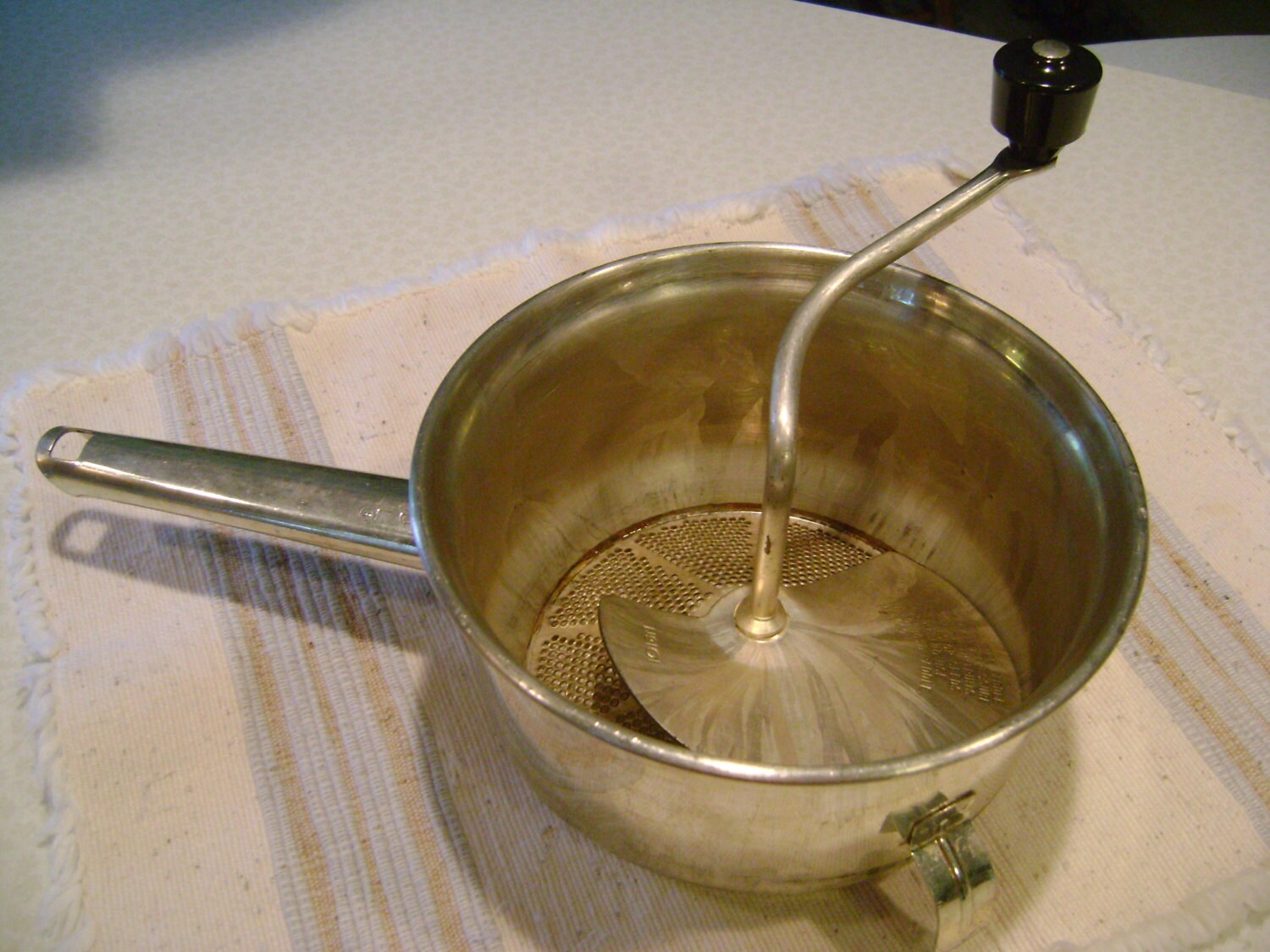 VINTAGE FOOD MILL Foley Mfg. Co Antique Nice shape