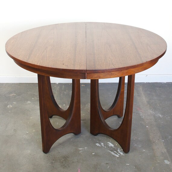 Mid Century Dining Table / Broyhill Brasilia / Round / Vintage