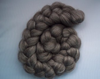 Black Jacob/Bamboo blend, Top/ Roving, 100g / 3.5oz