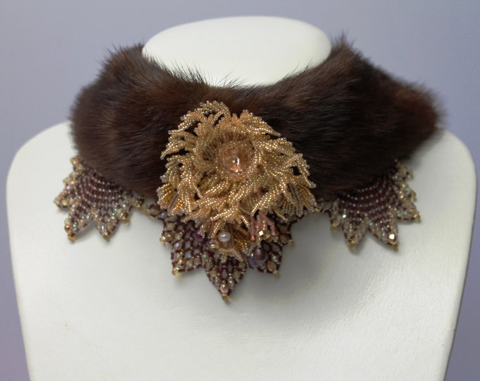 Fur collar "in the Empire of the tsars"