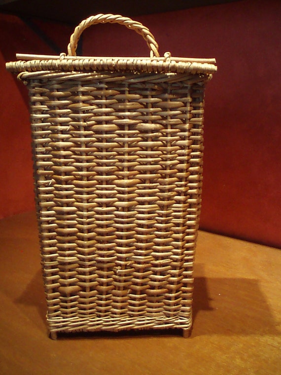 wicker wine tote