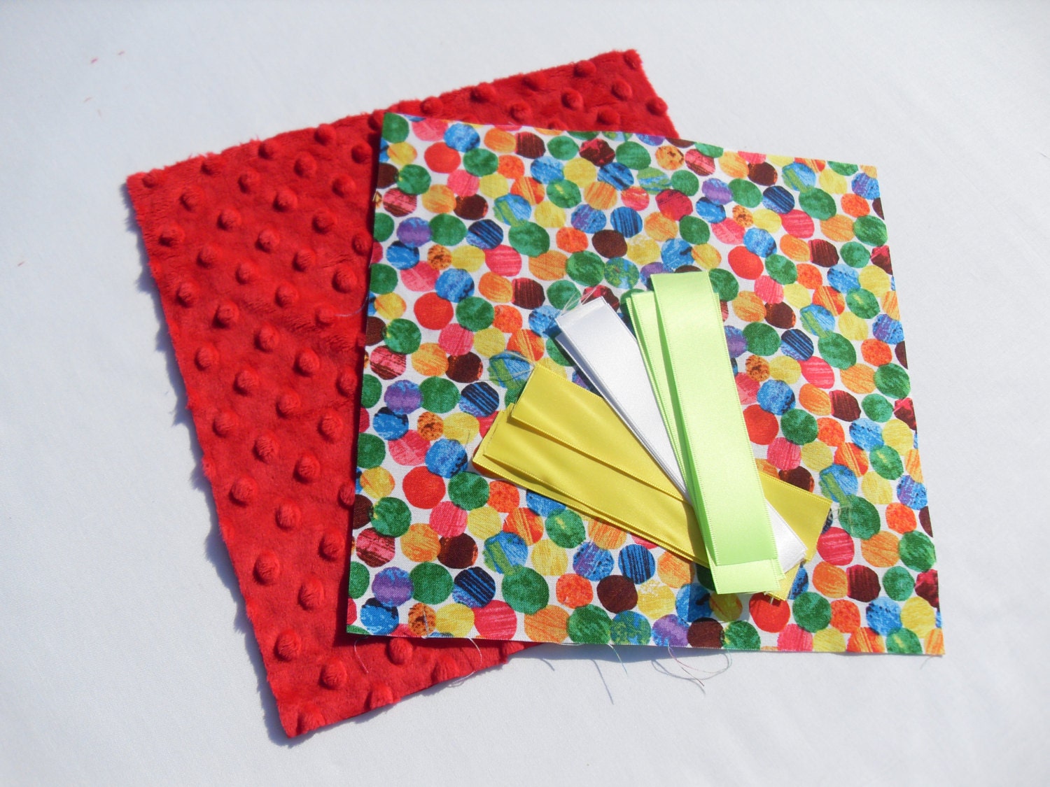 Make your own Taggie Blanket