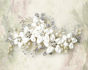 Bridal hair clip Bridal headpiece Flower headpiece Rhinestone hair clip Wedding hair clip Bridal hair comb