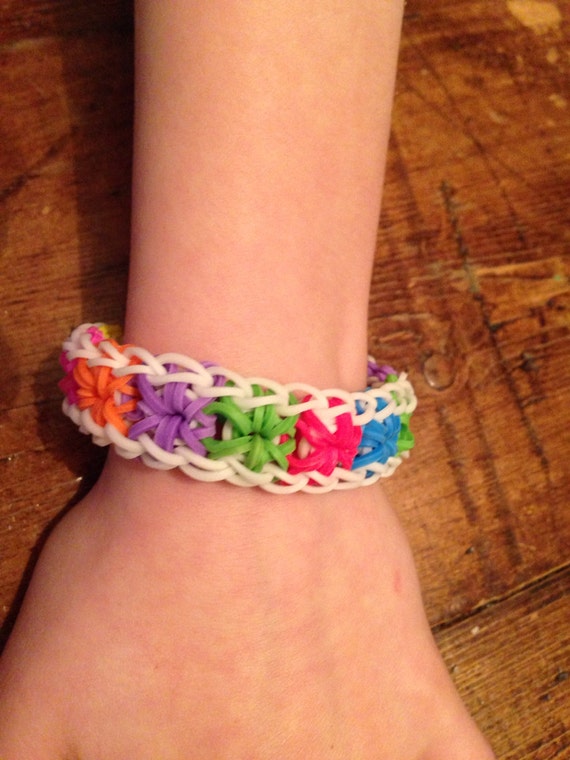 Rainbow Loom Starburst Bracelet In Rainbow By MetroDetroitMom