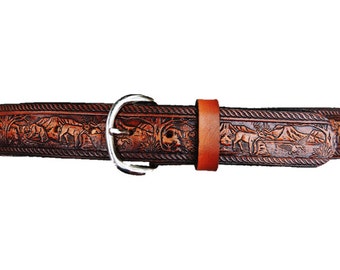 Personalized Leather Belt / Deer / Wildlife / Free Name