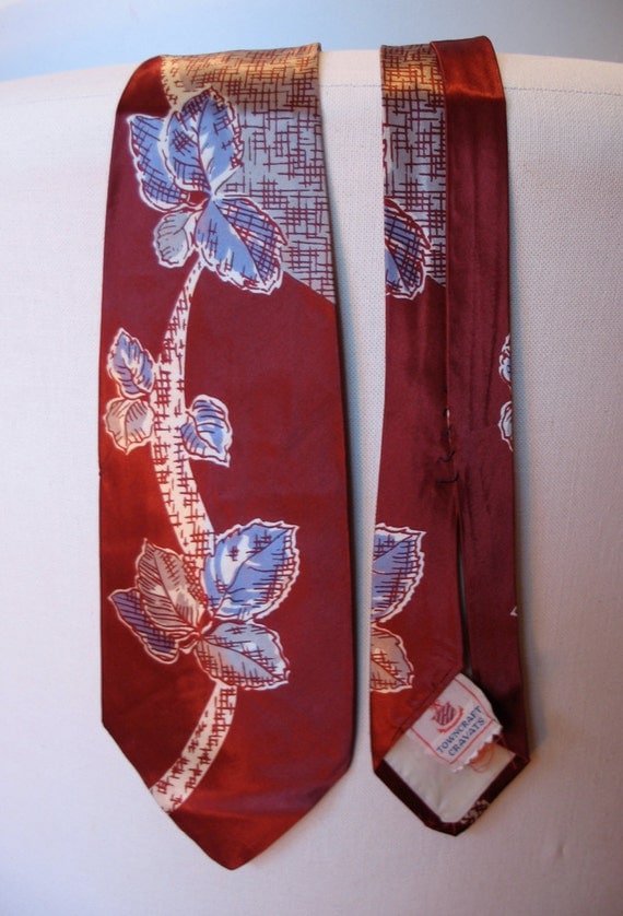Vintage 1940s Necktie - Satin Rayon Leaves in Moroon and Grey