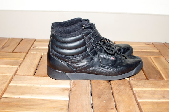 90s High Top Black Velcro Reebok Sneakers 7