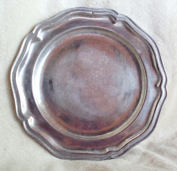 Vintage Wilton Columbia pewter plate