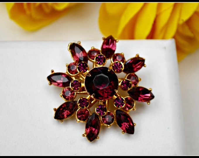 Purple Atomic Brooch - Amethyst color Glass Crystal flower - gold plating floral pin