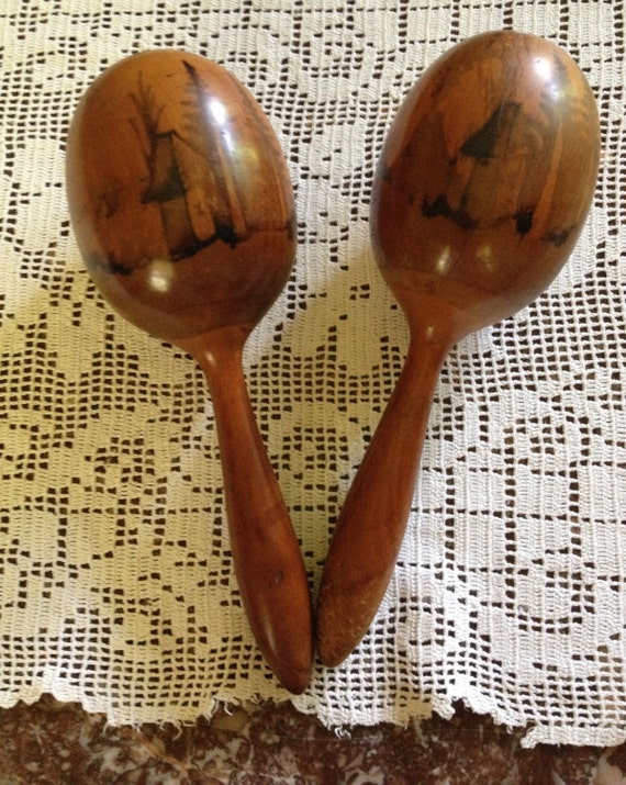 Vintage Vietnamese Thailand Maracas